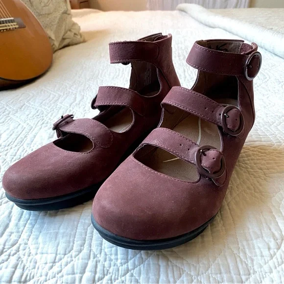 Dansko Red Burgundy Three Strap Wedge Heel Mary Jane High Heels Size 38 - Picture 8 of 16